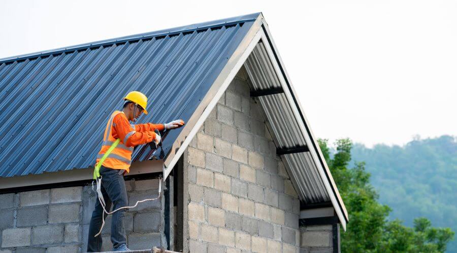 Professional Flat Roofing Installation in Lenzburg, IL